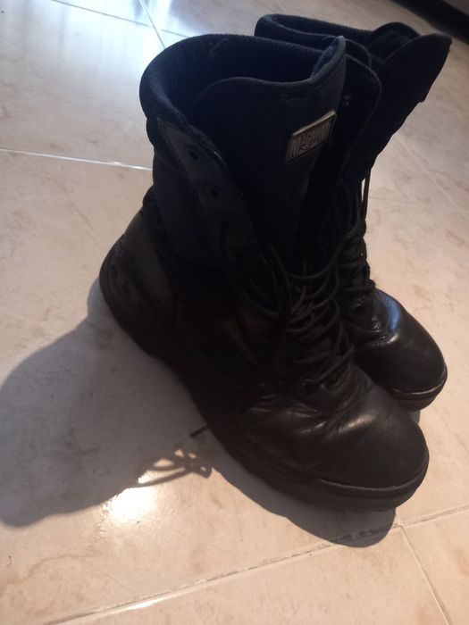 Botas segurança Magnum N°43, usadas.