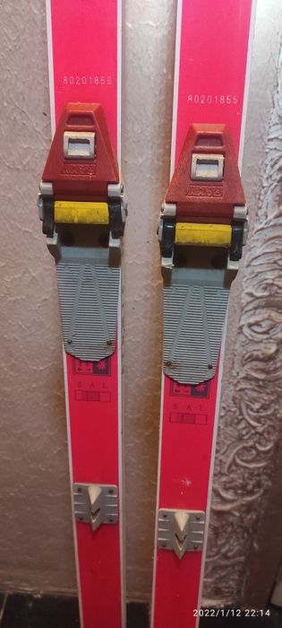 Лыжи+палки в идеальном состоянии,
