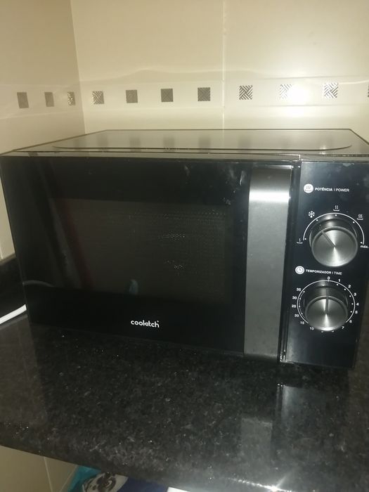 Microondas Cookitch 700 w