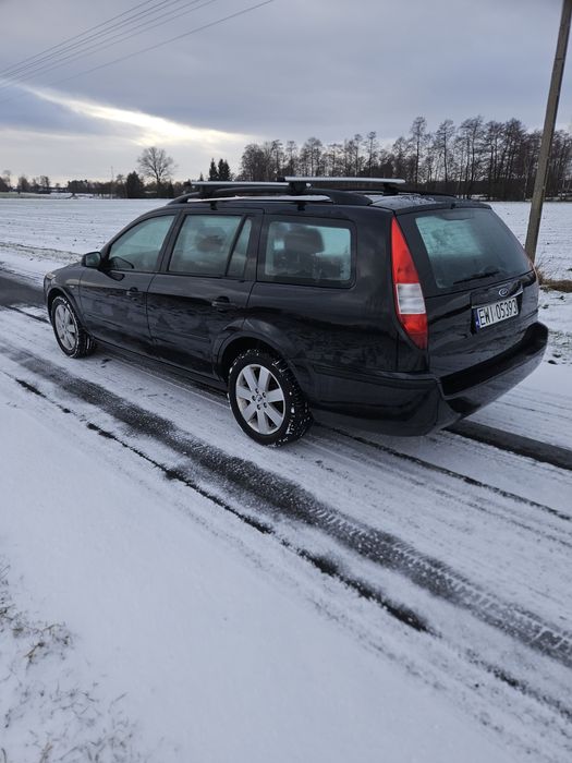 Ford Mondeo 1.8 benzyna