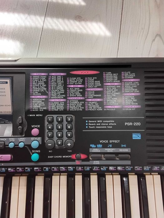 Keyboard organy Yamaha PSR- 220