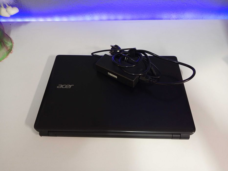 Portátil core i3 /Ram 8GB /Windows 11