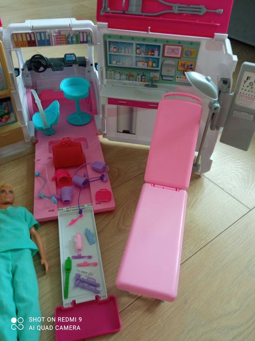 Kareta Barbie z akcesoriami