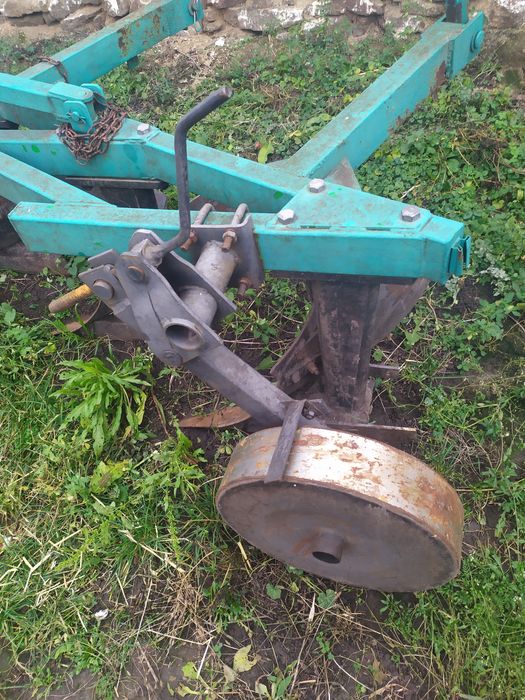 Плуг бомет 3.30 стан нового