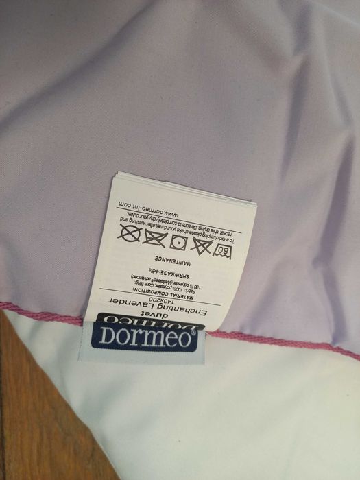 Продам одеяло DORMEO 140×200. Цвет лаванды.