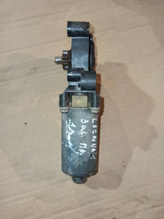 Моторчик склопідйомника Renault Laguna 2000