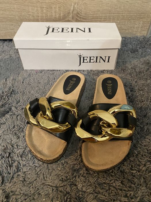 Klapki z klamrą Jeeini r. 39