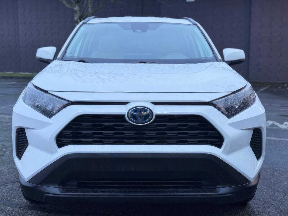 Toyota RAV4      2022
