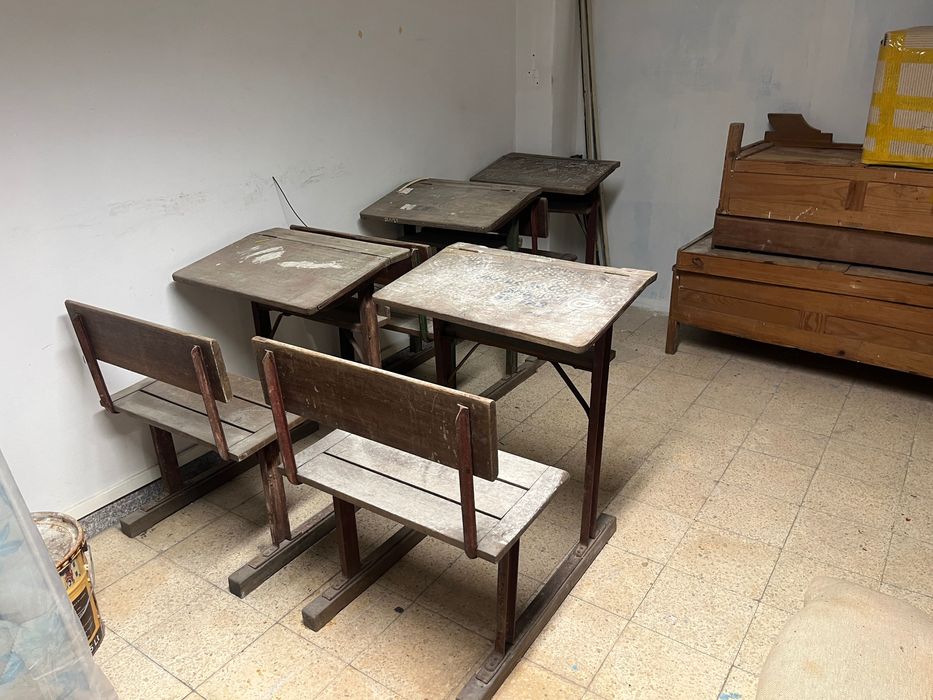 Antigas 4 Carteiras de Escola