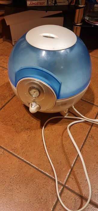 Nawilżacz powietrza ultradźwiękowy UH1020 HB.