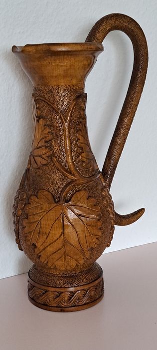 Dzbanek -flakonik -drewno