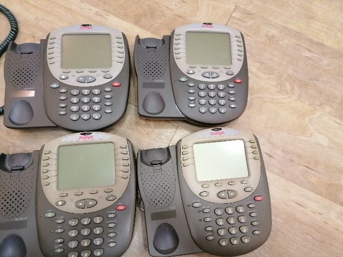 1 Telefones Avaya 4621SW IP e 1 Avaya 5420