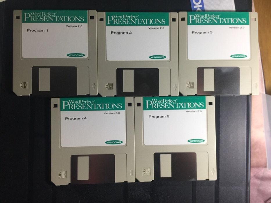 Lote 100 disquetes programas e outras