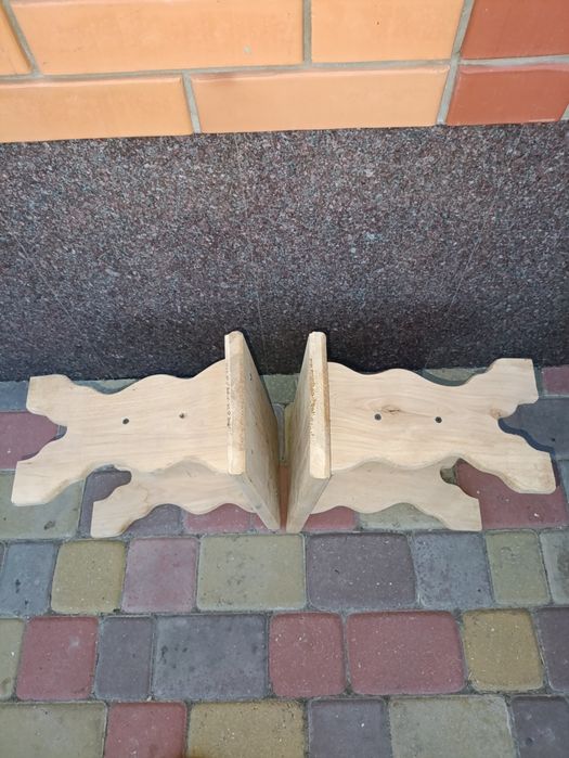 Табуретки деревянные (новые)
