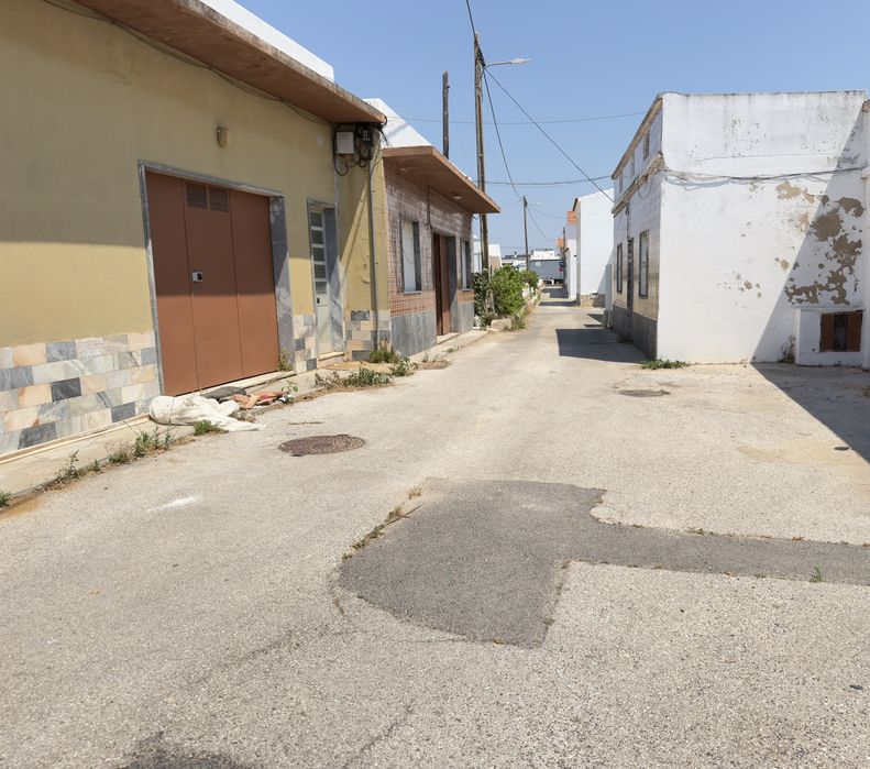 Venda de Armazém  em Pechão, Olhão
