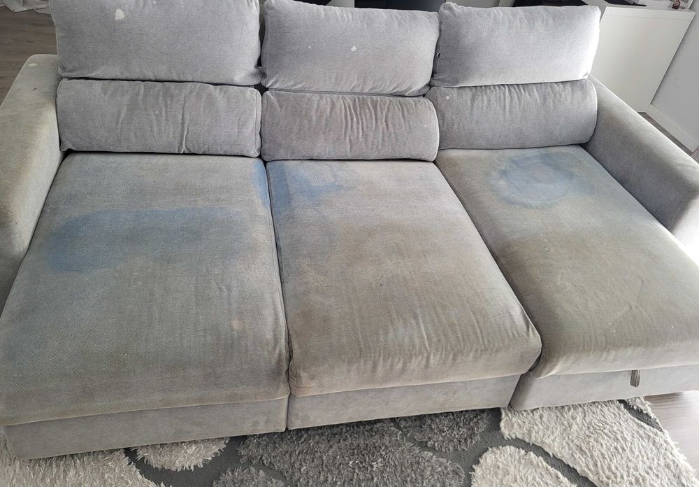 Sofá cama com chaise longue
