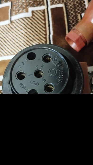 Силовий розйом 32А