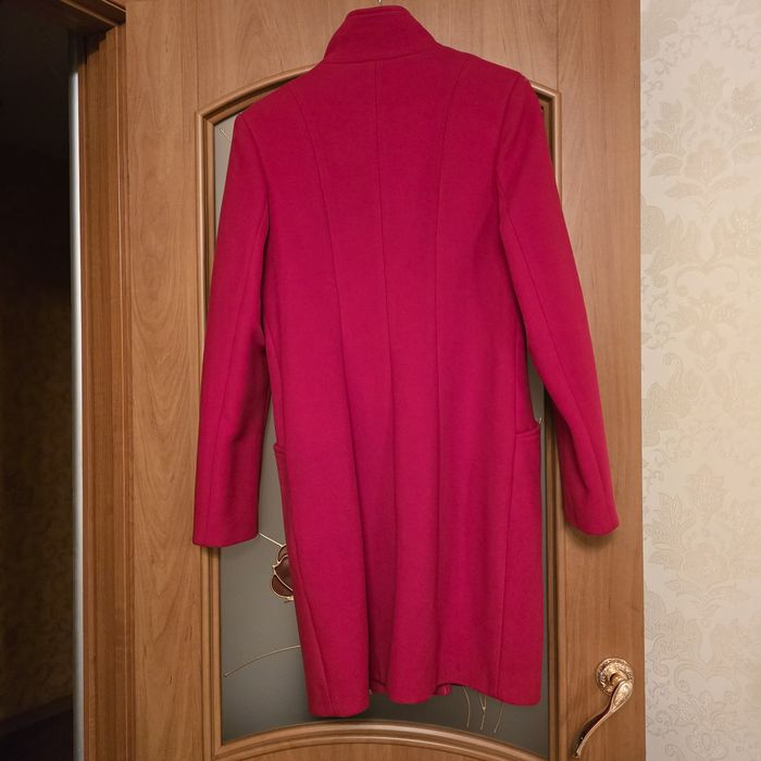 Продам Красивое осеннее Пальто