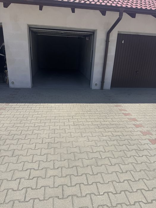 Wynajmę czysty murowany wysoki garaż + dodatkowe miejsce postojowe + poddasze Glinno Nowy Tomyśl , możliwość ładowania auta elektrycznego EV - Widok 2