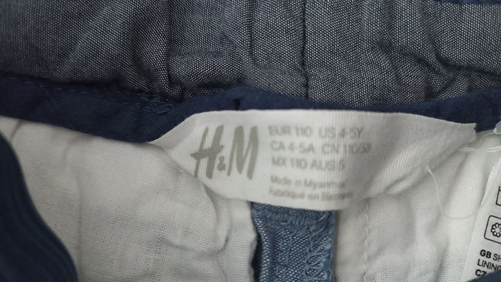 Calções cerimônia com desenho de âncoras, 4-5 anos usados uma vez