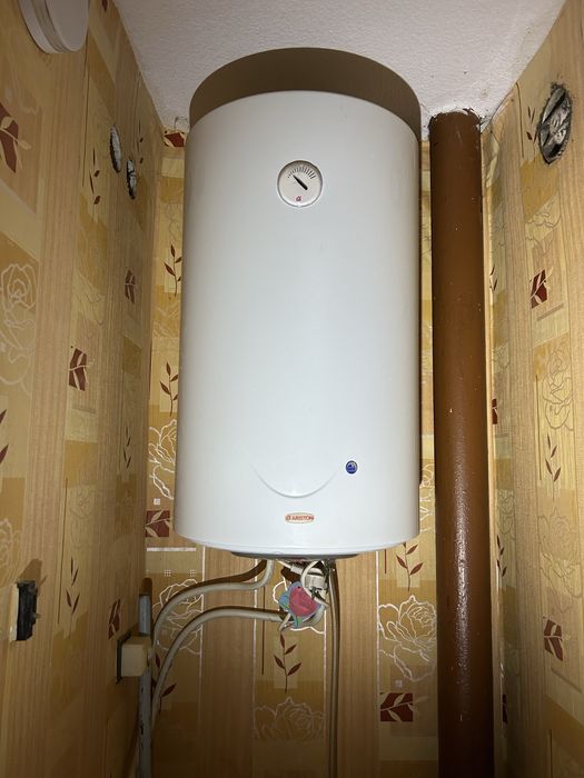 Продам бойлер 80 л