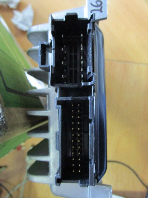 Amplificador de colunas MAZDA RX-8 (SE, FE)