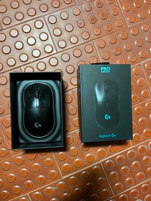 Rato Óptico Logitech PRO Lightspeed RGB Wireless 25600DPI Preto