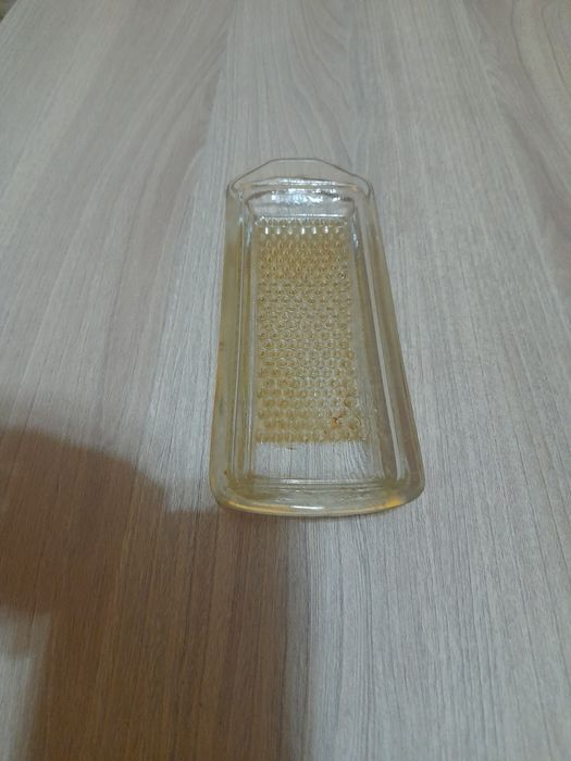 Stara szklana tarka z PRL