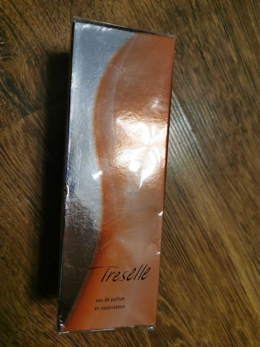 Avon Treselle 50ml. Woda perfumowana Nowa zafoliowana Stary Flakon