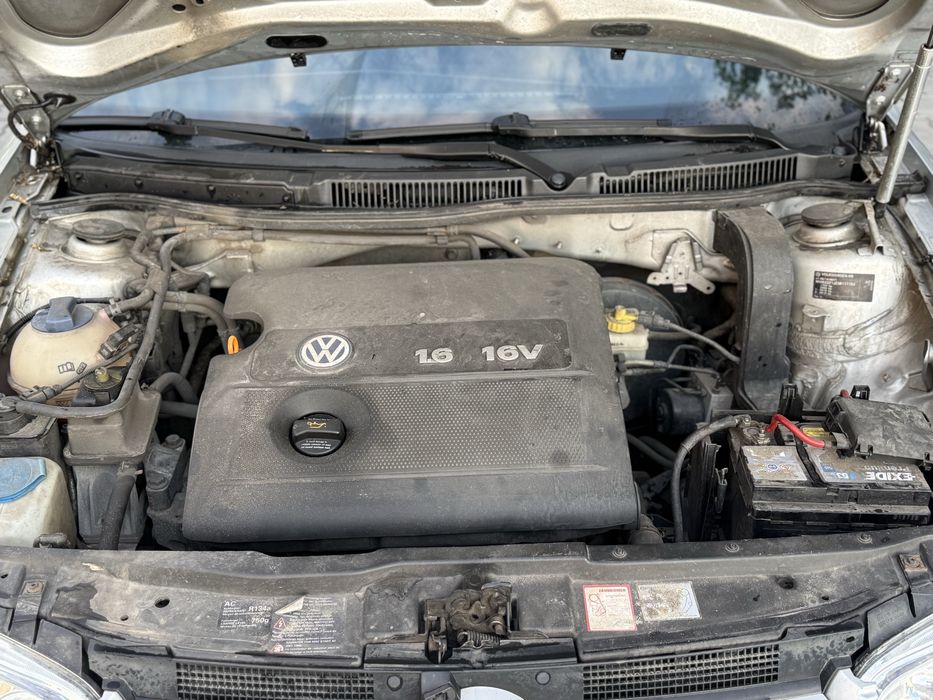 Продам Volkswagen Golf 4 2003 1.6 бензин