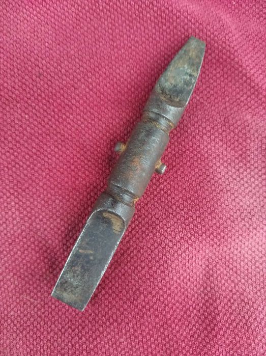 Отвёртка от зипа АК.