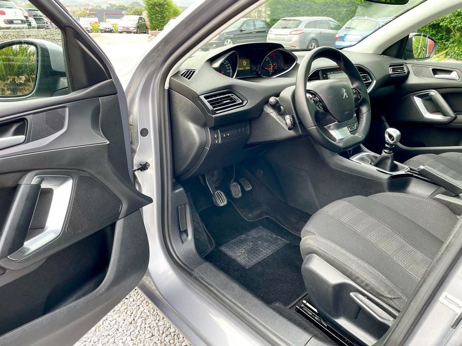 Vendo Peugeot 308 SW 1.6 BlueHdi 120 cv 2017