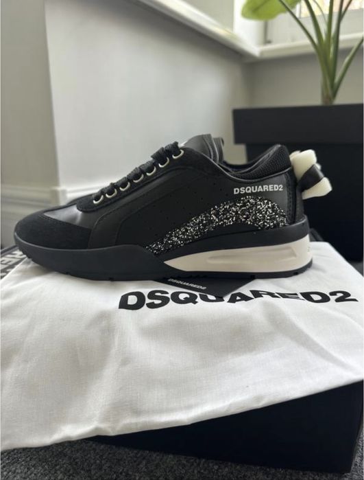 Шкіряні жіночі чорні кросівки з глітером dsquared2