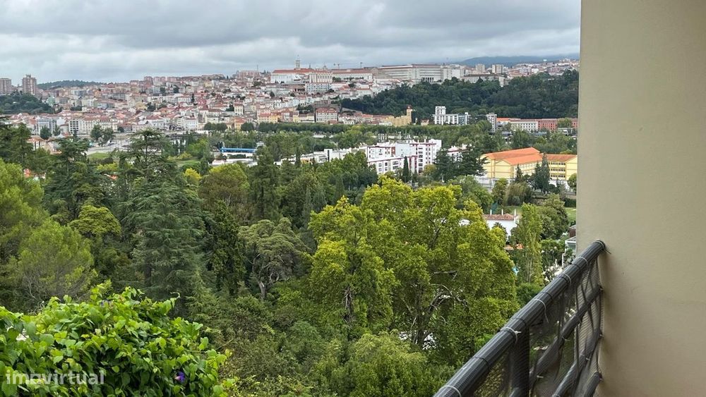 T1 em Coimbra com Aparcamento, 74m2 de Área Bruta.