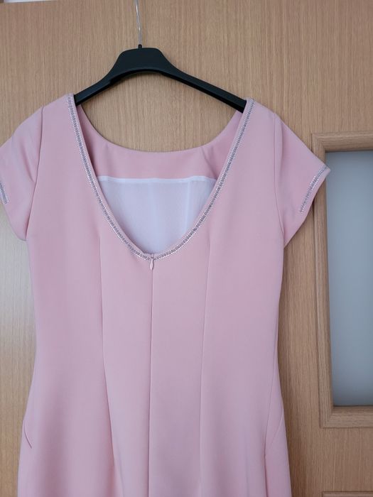 Sukienka pudrowy róż