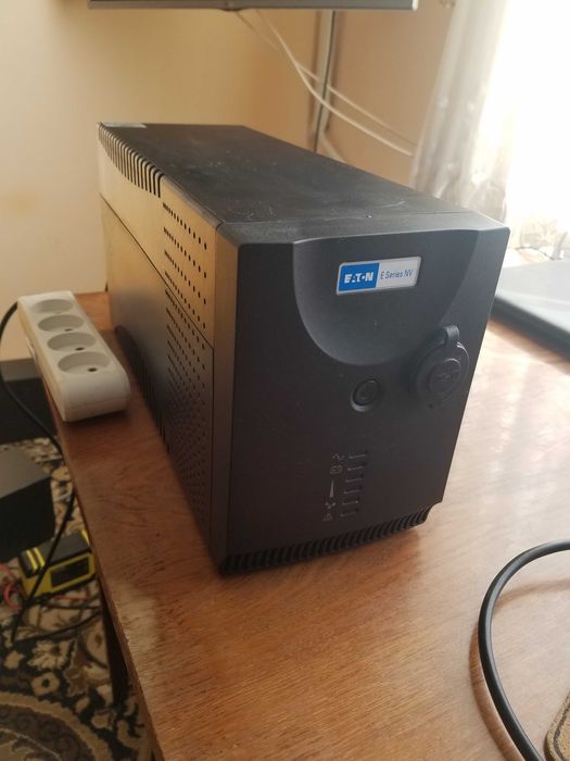 Ups зарядна станція lifepo4  акумулятор   Eaton nv1000