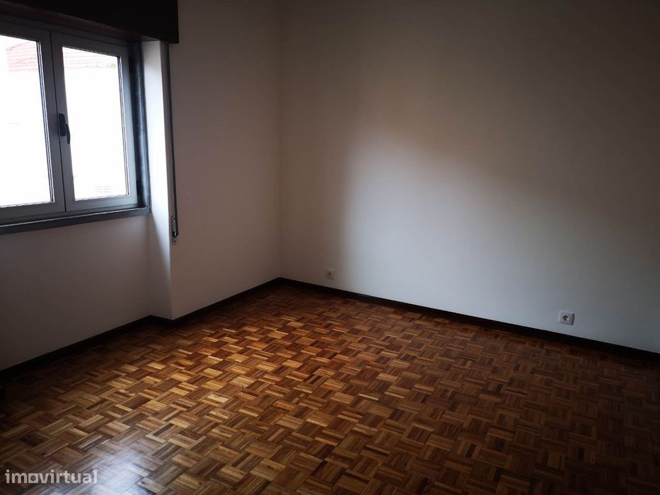 Apartamento T2 no Centro da Parede