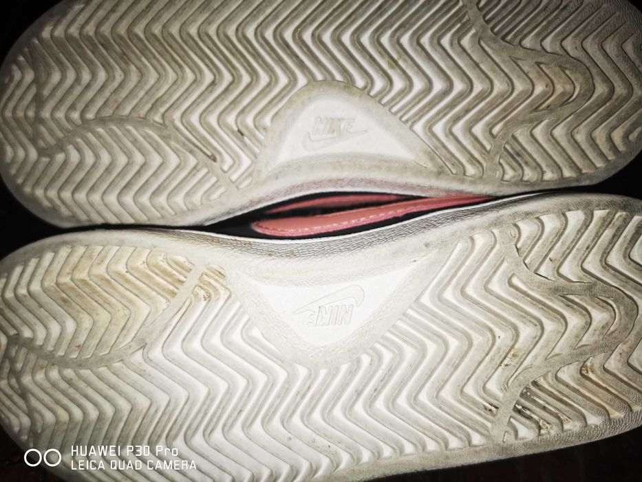 Sapatilhas Nike t. 30 menina