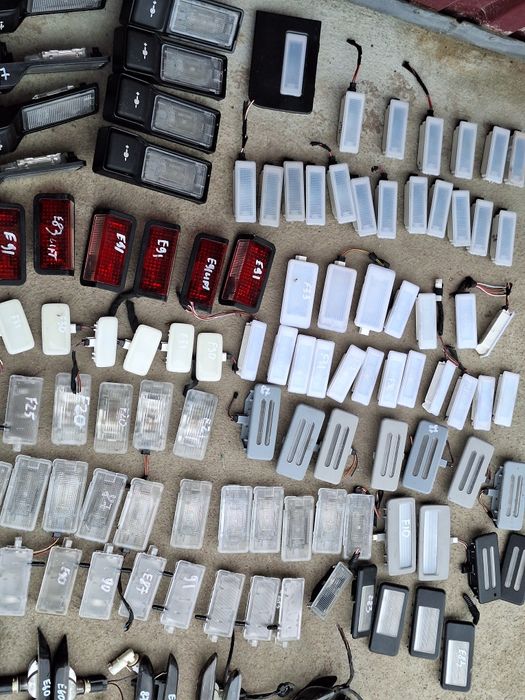 Плафон,сонцезахисний козирок, накладка,ручка,плафон Е87,90,91