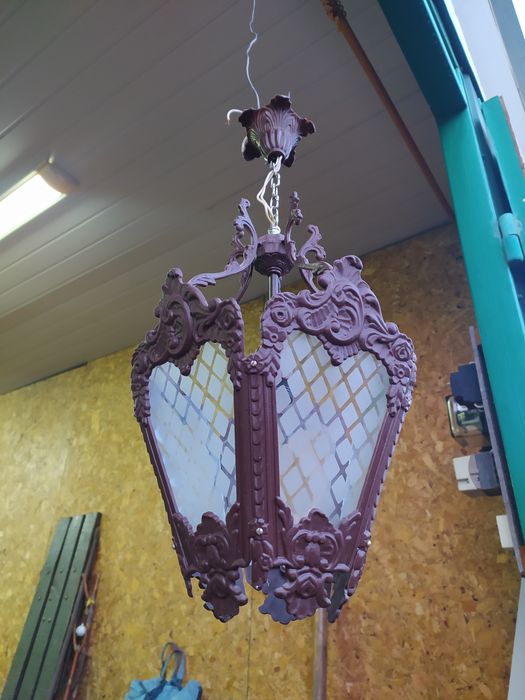 Продам люстру б/у