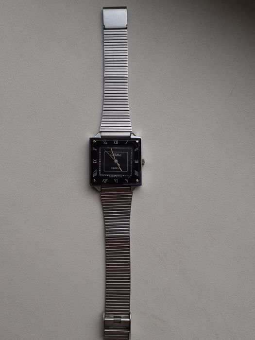 часы Слава кварц,ссср