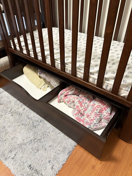 Ліжечко дитяче