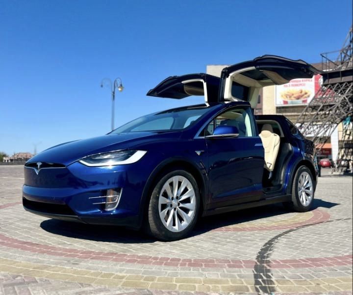 Продам Tesla Model X