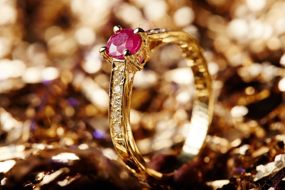 Pierścionek złoty Rubin i Diamenty Złoto 585