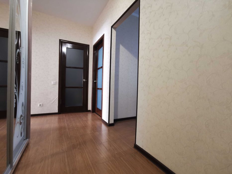 2 кімнатна квартира 67 м² з ремонтом і автономкою RD