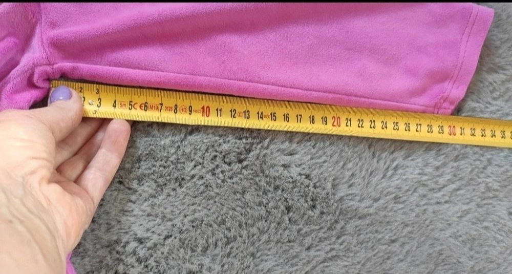Bluza i spodnie welurowe dla dziewczynki rozmiar 116/122