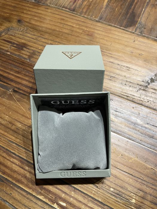 Caixa para relógio Guess