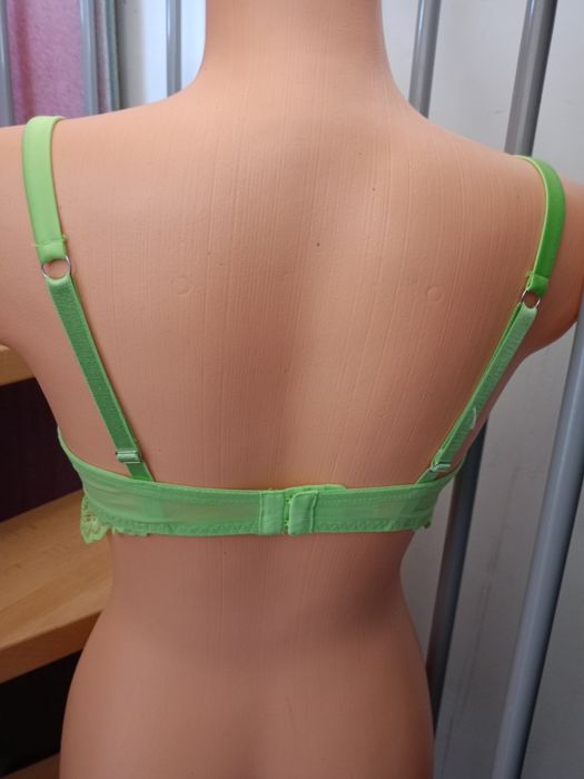 Biustonosz miękki seledynowy koronkowy fiszbiny Primark 36C