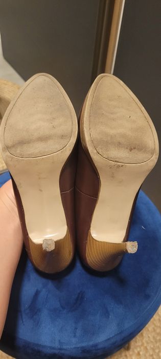 Eleganckie szpilki Mossimo brązowe rozmiar 39