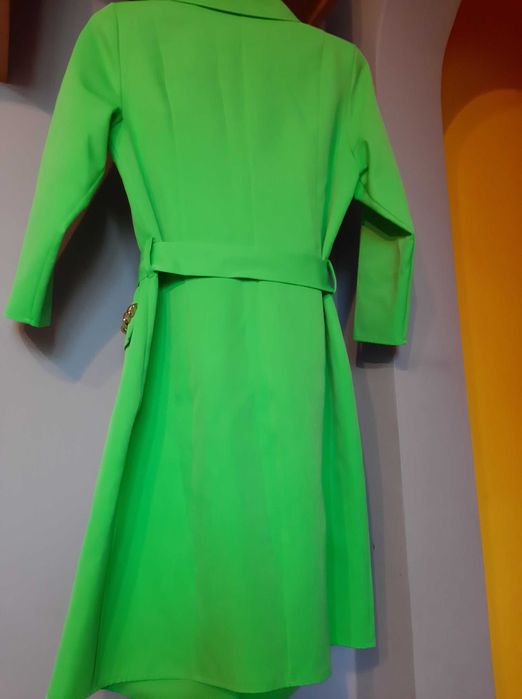 Piękny płaszczyk, sukienka